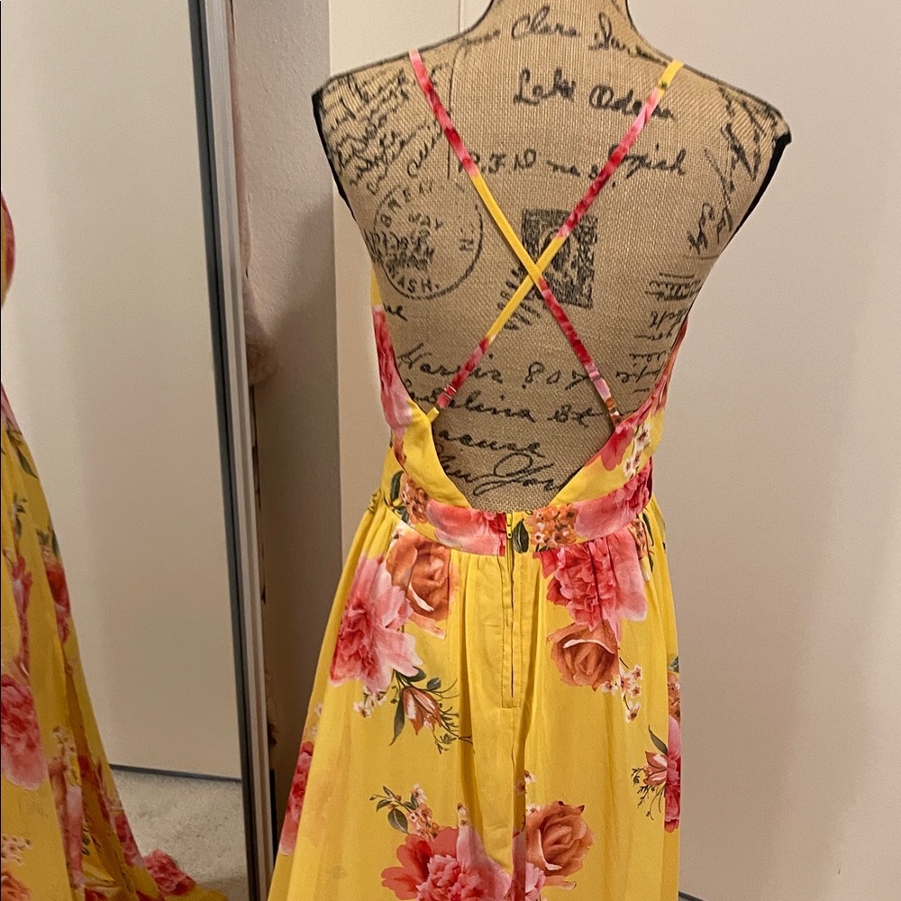 Xtaren Yellow Floral Maxi Dress - Picture 5 of 6